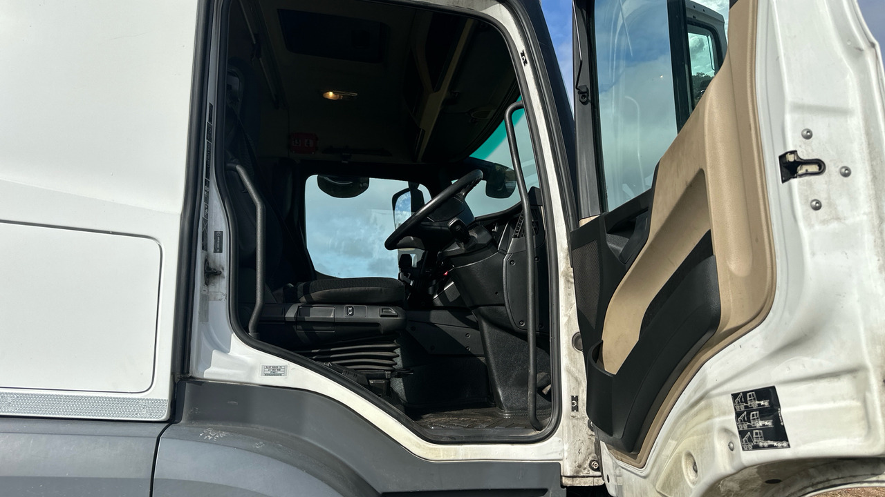 MERCEDES-BENZ ACTROS 2532 - Камион с брезент: снимка 5 MERCEDES-BENZ ACTROS 2532 - Камион с брезент: снимка 5