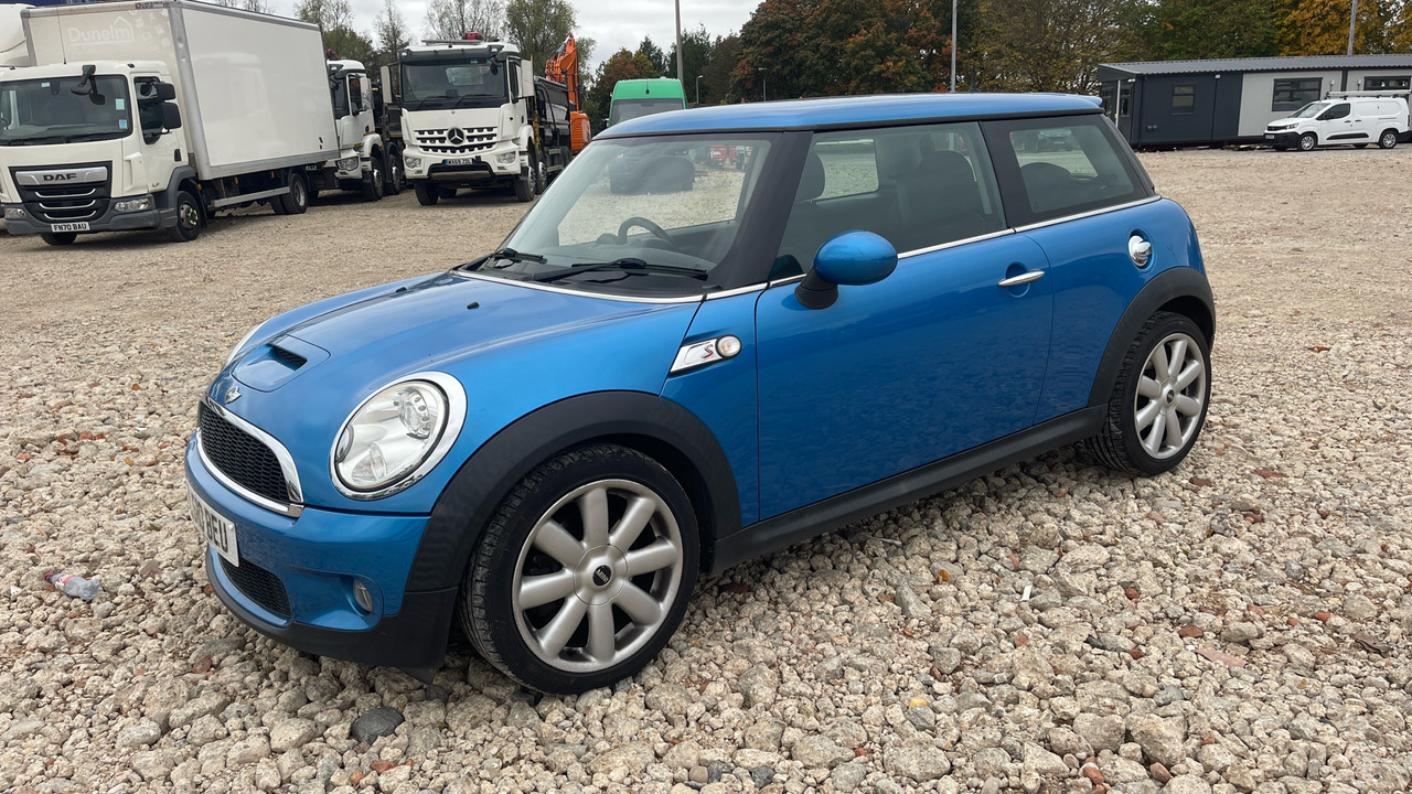 MINI COOPER S 1.6 - Хечбек: снимка 2 MINI COOPER S 1.6 - Хечбек: снимка 2
