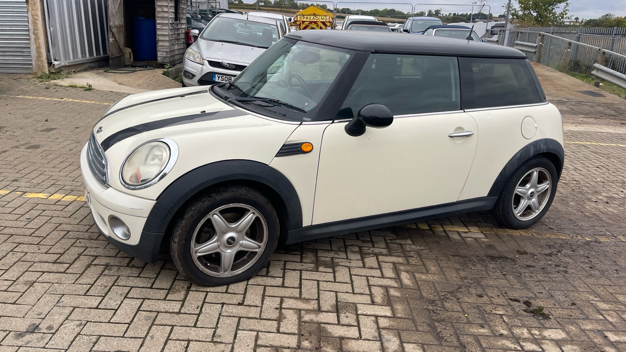 MINI COOPER - Хечбек: снимка 2 MINI COOPER - Хечбек: снимка 2