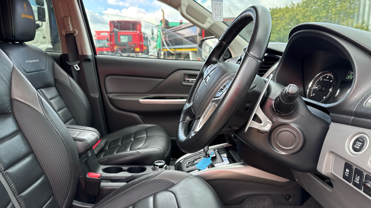 MITSUBISHI L200 2.4 DI-D 178 WARRIOR - Пикап, Бус с двойна кабина: снимка 5 MITSUBISHI L200 2.4 DI-D 178 WARRIOR - Пикап, Бус с двойна кабина: снимка 5