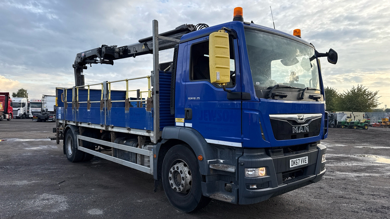 Man TGM 18.250 - Бордови камион, Камион с кран: снимка 1 Man TGM 18.250 - Бордови камион, Камион с кран: снимка 1
