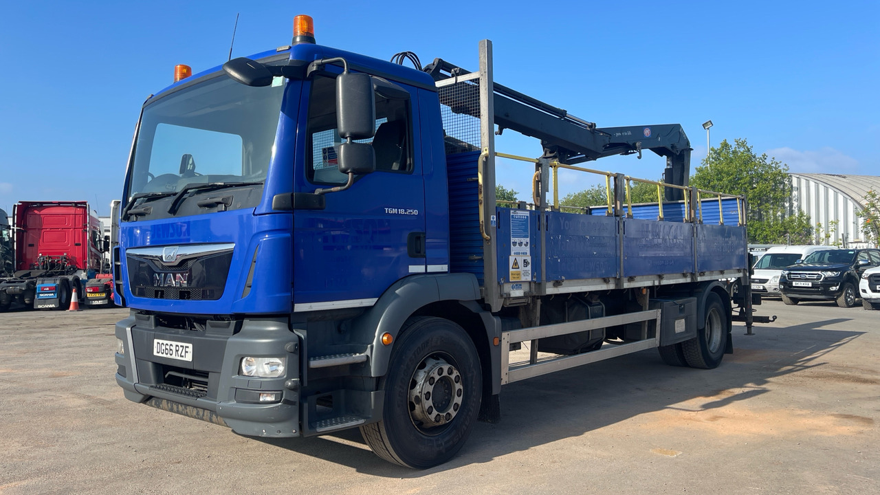 Man TGM 18.250 - Бордови камион, Камион с кран: снимка 2 Man TGM 18.250 - Бордови камион, Камион с кран: снимка 2