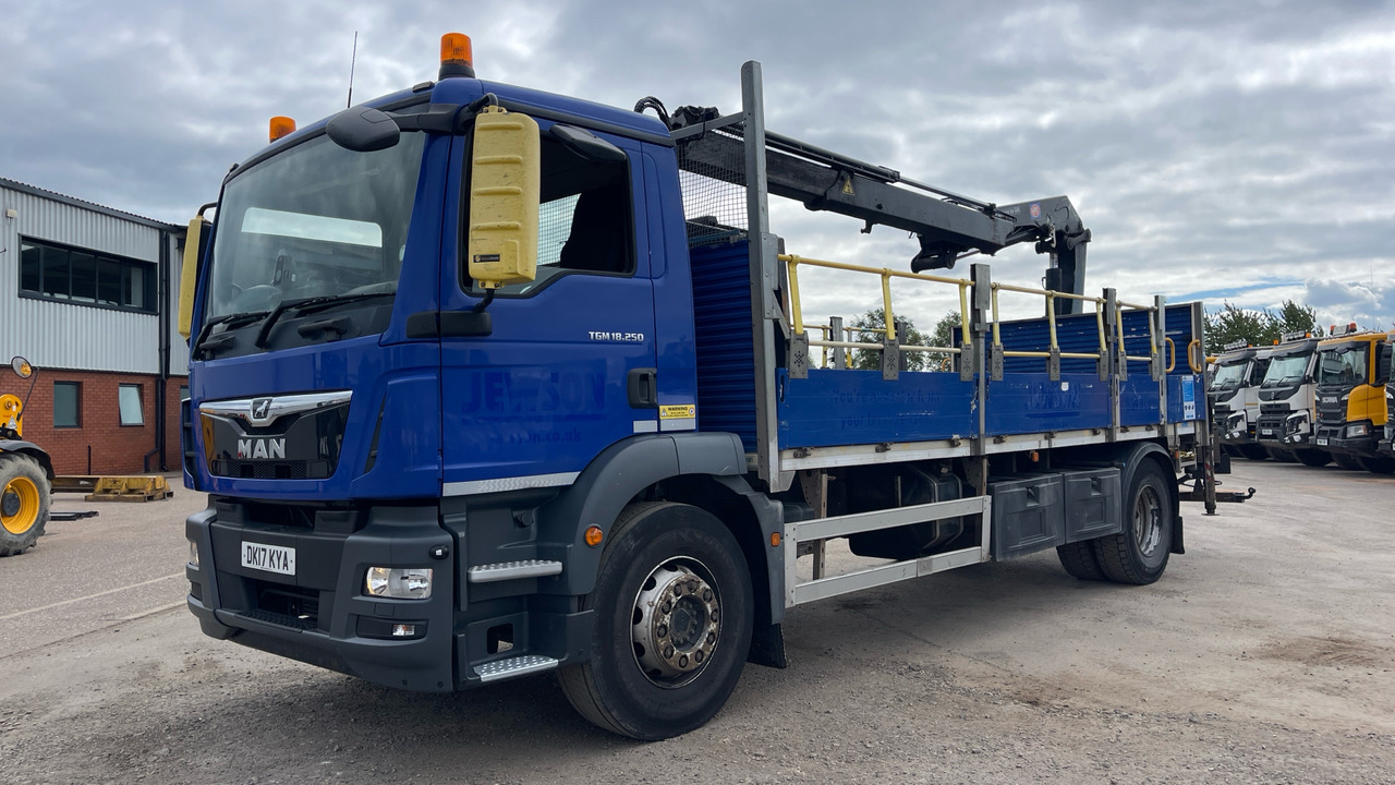 Man TGM 18.250 - Бордови камион, Камион с кран: снимка 2 Man TGM 18.250 - Бордови камион, Камион с кран: снимка 2