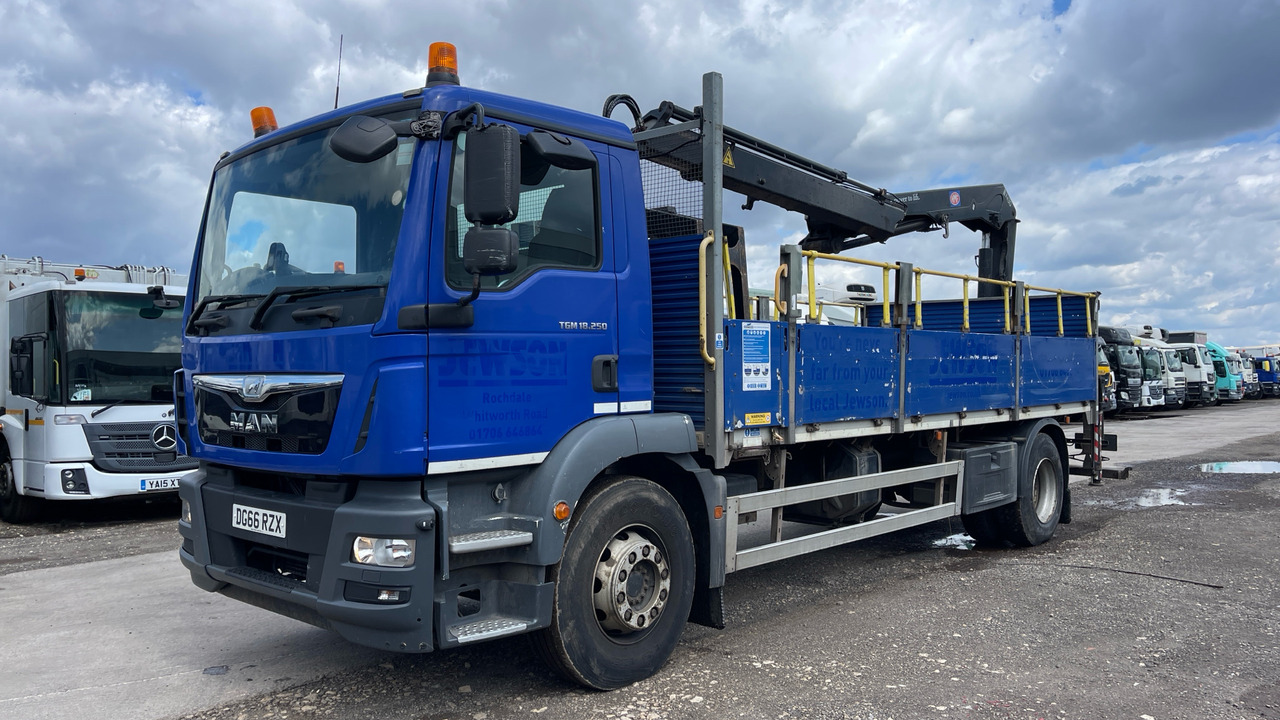 Man TGM 18.250 - Бордови камион, Камион с кран: снимка 2 Man TGM 18.250 - Бордови камион, Камион с кран: снимка 2