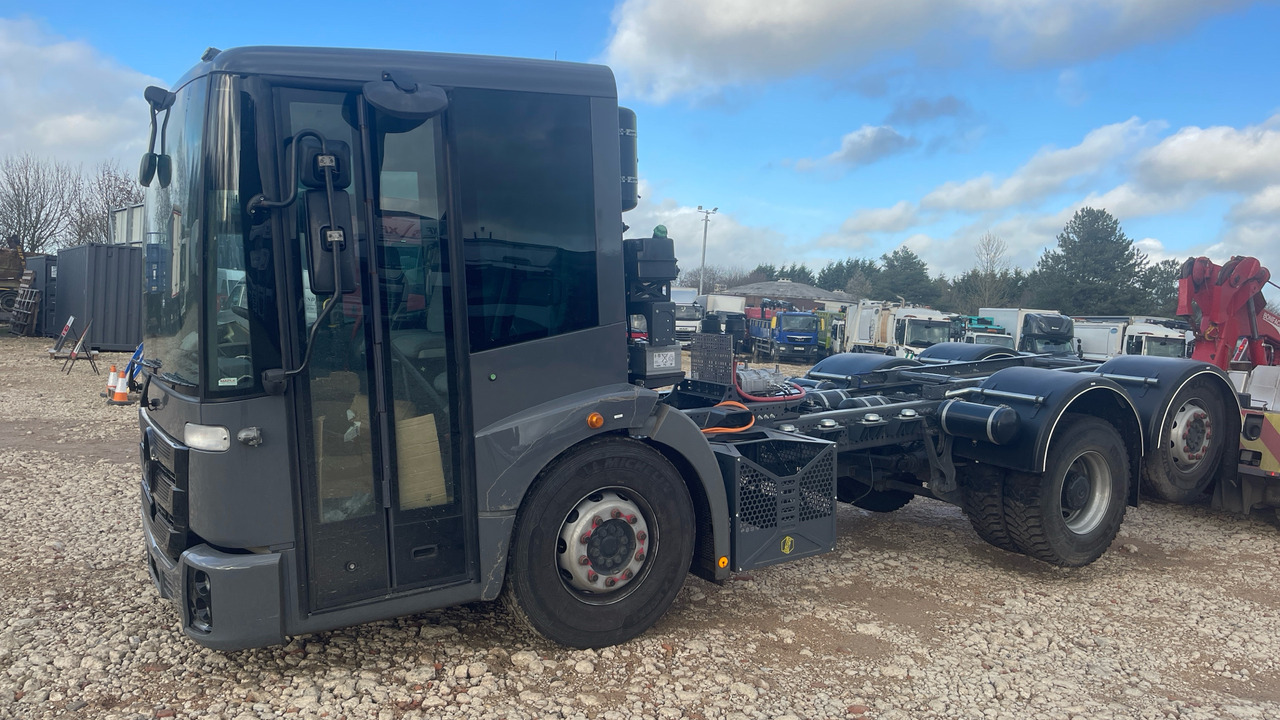 Mercedes-Benz Econic - Шаси кабина: снимка 3 Mercedes-Benz Econic - Шаси кабина: снимка 3