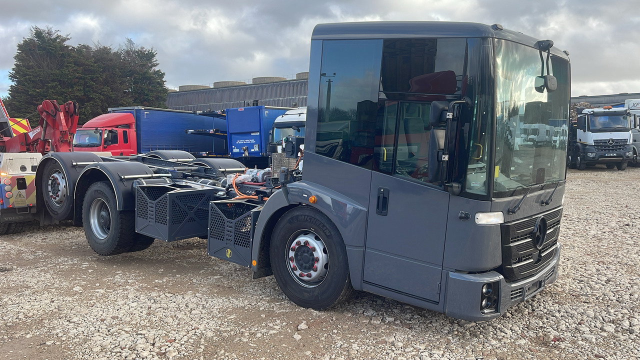 Mercedes-Benz Econic - Шаси кабина: снимка 1 Mercedes-Benz Econic - Шаси кабина: снимка 1