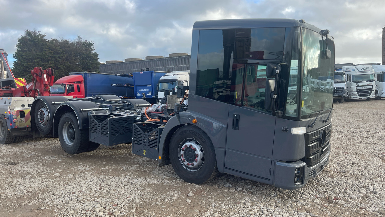 Mercedes-Benz Econic - Шаси кабина: снимка 2 Mercedes-Benz Econic - Шаси кабина: снимка 2