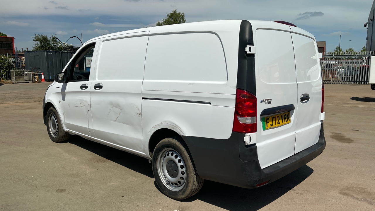Mercedes-Benz eVito 85KW Progressive - Товарен бус, Електрически бус: снимка 3 Mercedes-Benz eVito 85KW Progressive - Товарен бус, Електрически бус: снимка 3