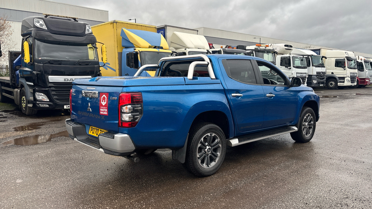 Mitsubishi L200 DI-D 2.3 Barbarian X 150PS - Пикап, Бус с двойна кабина: снимка 4 Mitsubishi L200 DI-D 2.3 Barbarian X 150PS - Пикап, Бус с двойна кабина: снимка 4