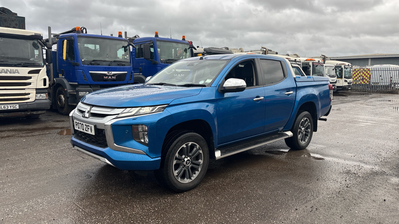 Mitsubishi L200 DI-D 2.3 Barbarian X 150PS - Пикап, Бус с двойна кабина: снимка 2 Mitsubishi L200 DI-D 2.3 Barbarian X 150PS - Пикап, Бус с двойна кабина: снимка 2