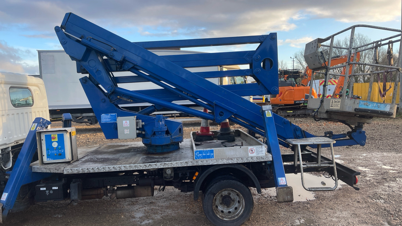 Автовишка NISSAN CABSTAR 35.14: снимка 11 Автовишка NISSAN CABSTAR 35.14: снимка 11