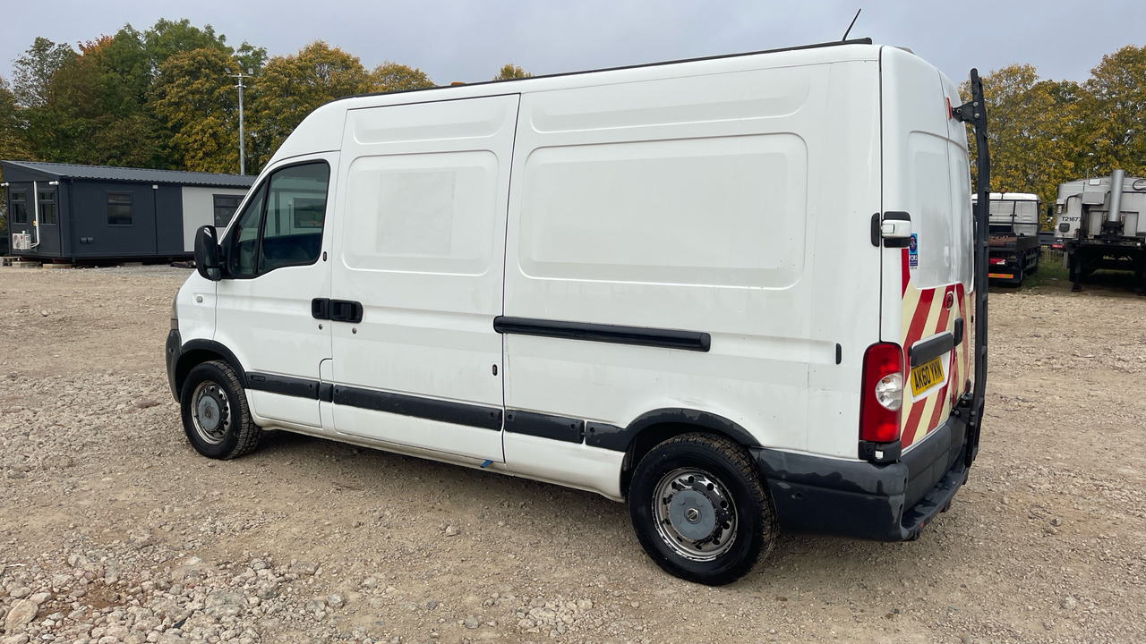 NISSAN INTERSTAR - Товарен бус: снимка 3 NISSAN INTERSTAR - Товарен бус: снимка 3