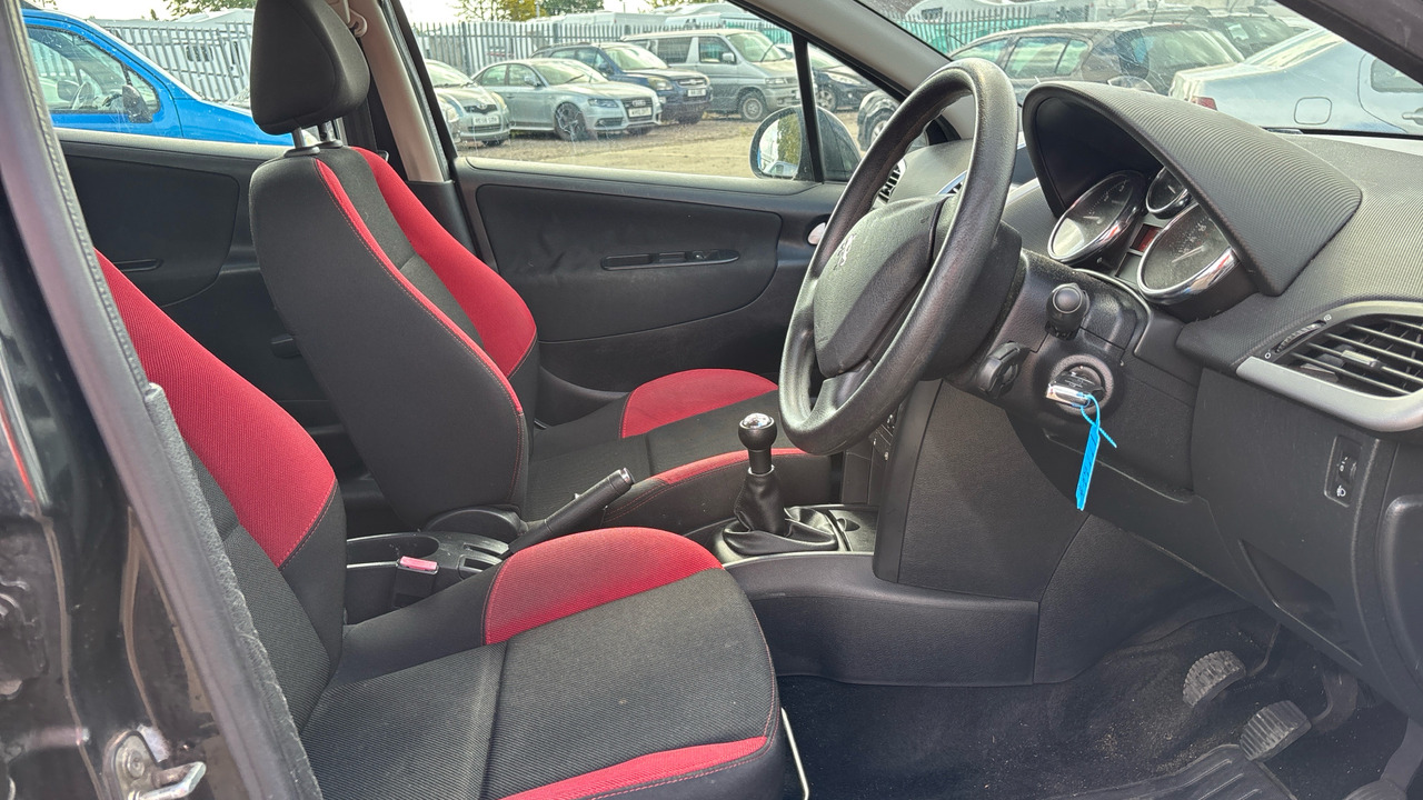 PEUGEOT 207 1.4 VERVE - Хечбек: снимка 5 PEUGEOT 207 1.4 VERVE - Хечбек: снимка 5
