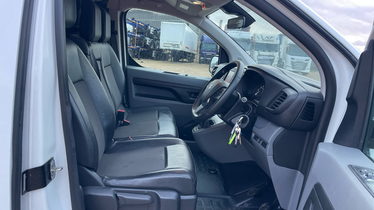 PEUGEOT EXPERT PROFESSIONAL 1.5 BLUEHDI 100PS - Товарен бус: снимка 5 PEUGEOT EXPERT PROFESSIONAL 1.5 BLUEHDI 100PS - Товарен бус: снимка 5