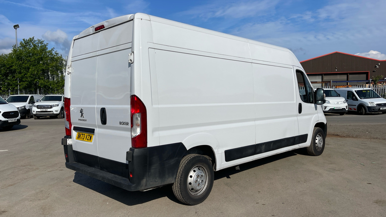 Peugeot Boxer 335 2.2 BLUEHDI PROFESSIONAL 140PS - Товарен бус: снимка 4 Peugeot Boxer 335 2.2 BLUEHDI PROFESSIONAL 140PS - Товарен бус: снимка 4