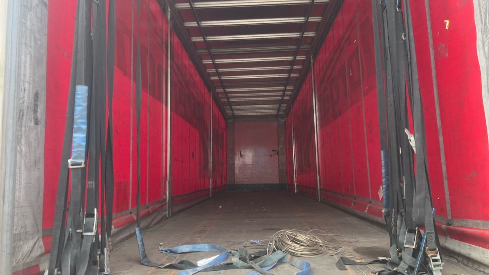 Ремарке MONTRACON CURTAINSIDE: снимка 8