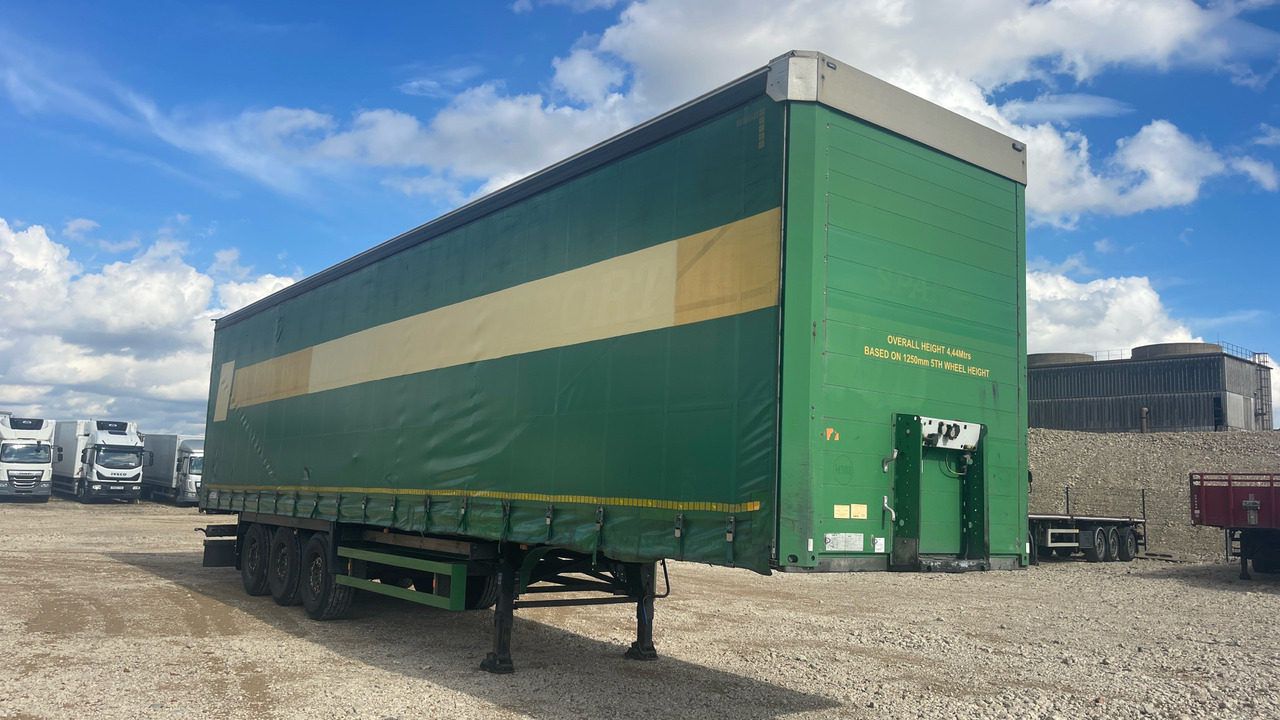 SCHMITZ CURTAINSIDE - Ремарке: снимка 1 SCHMITZ CURTAINSIDE - Ремарке: снимка 1