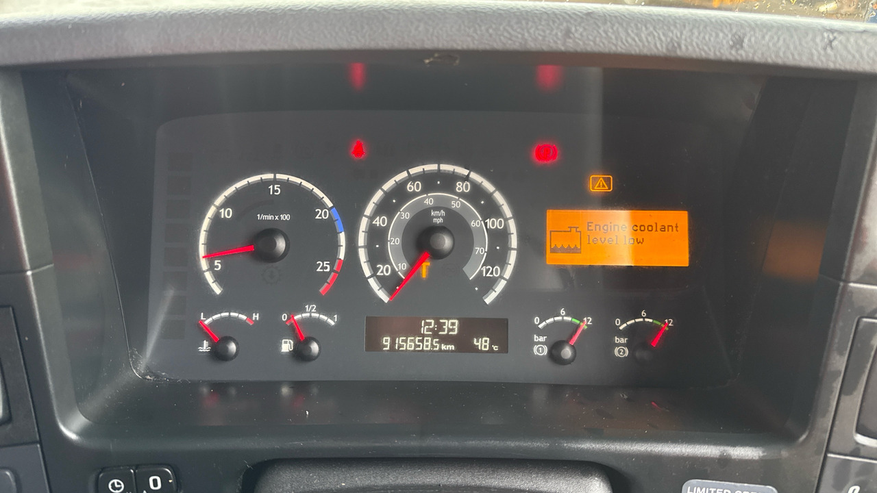 Шаси кабина SCANIA P 230: снимка 6 Шаси кабина SCANIA P 230: снимка 6