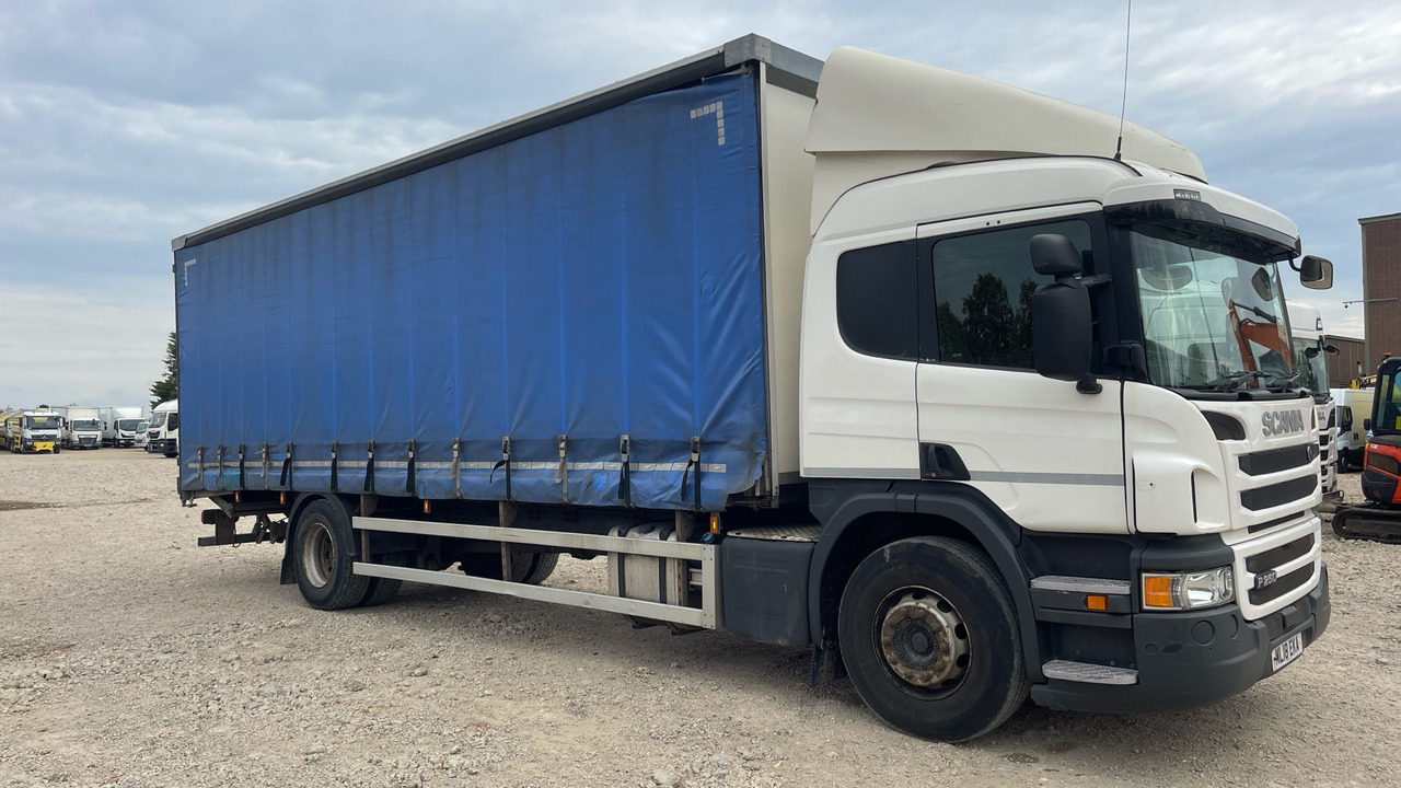 SCANIA P 250 - Камион с брезент: снимка 1 SCANIA P 250 - Камион с брезент: снимка 1