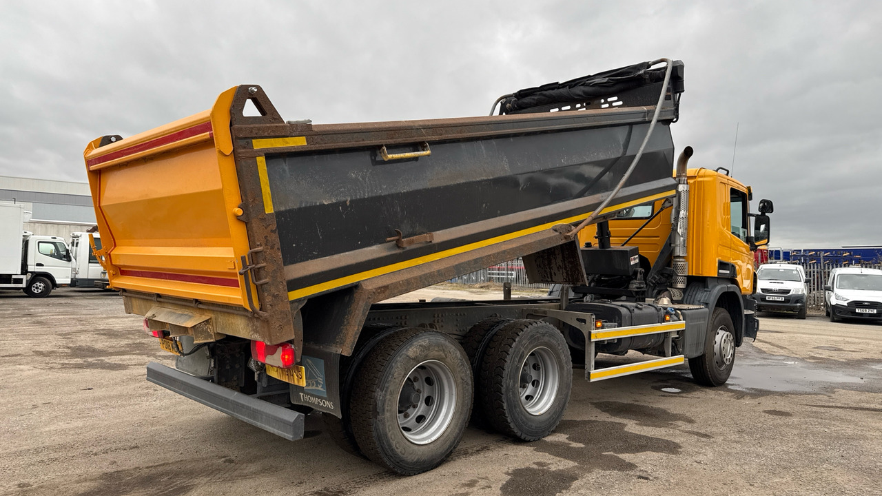 SCANIA P 320 - Самосвал камион: снимка 4 SCANIA P 320 - Самосвал камион: снимка 4