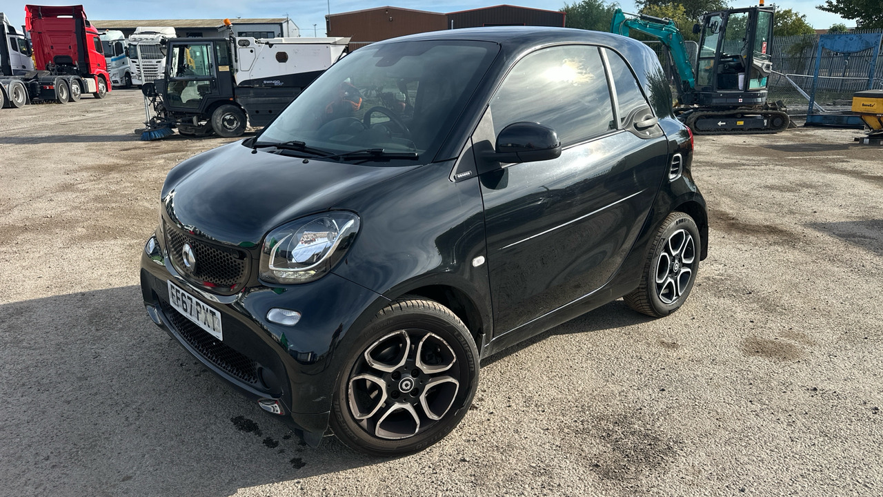 SMART FORTWO 0.9 TURBO PRIME PREMIUM - Купе: снимка 2 SMART FORTWO 0.9 TURBO PRIME PREMIUM - Купе: снимка 2