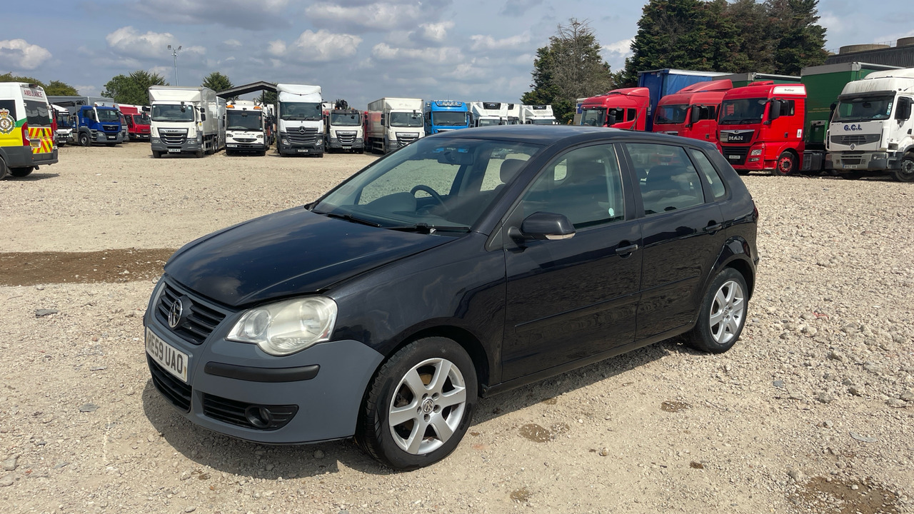 VOLKSWAGEN POLO 1.2 MATCH 60 - Хечбек: снимка 2 VOLKSWAGEN POLO 1.2 MATCH 60 - Хечбек: снимка 2
