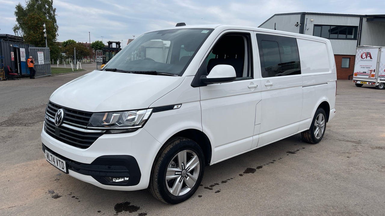 VOLKSWAGEN TRANSPORTER T32 2.0 TDI 150PS HIGHLINE - Бус с двойна кабина: снимка 2 VOLKSWAGEN TRANSPORTER T32 2.0 TDI 150PS HIGHLINE - Бус с двойна кабина: снимка 2