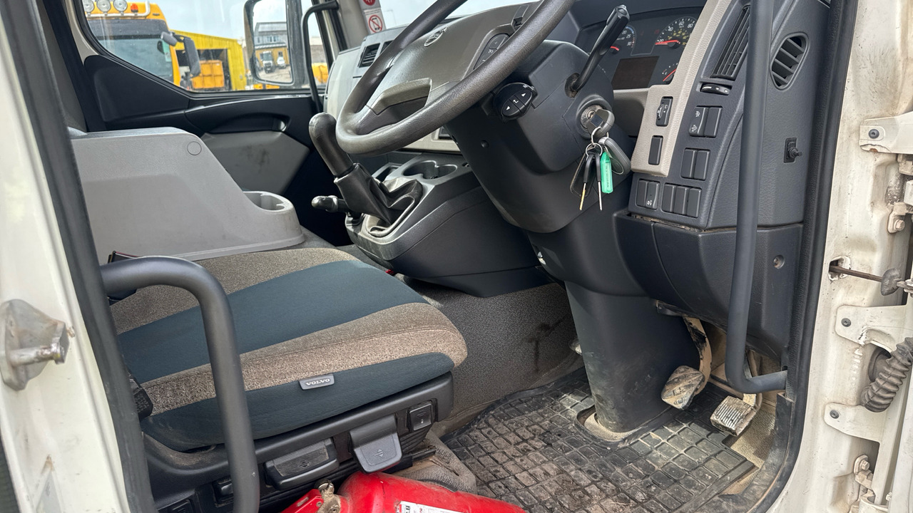 VOLVO FL 250 - Каналопочистваща машина: снимка 5 VOLVO FL 250 - Каналопочистваща машина: снимка 5