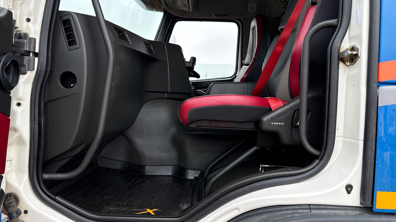 Самосвал камион VOLVO FM: снимка 18