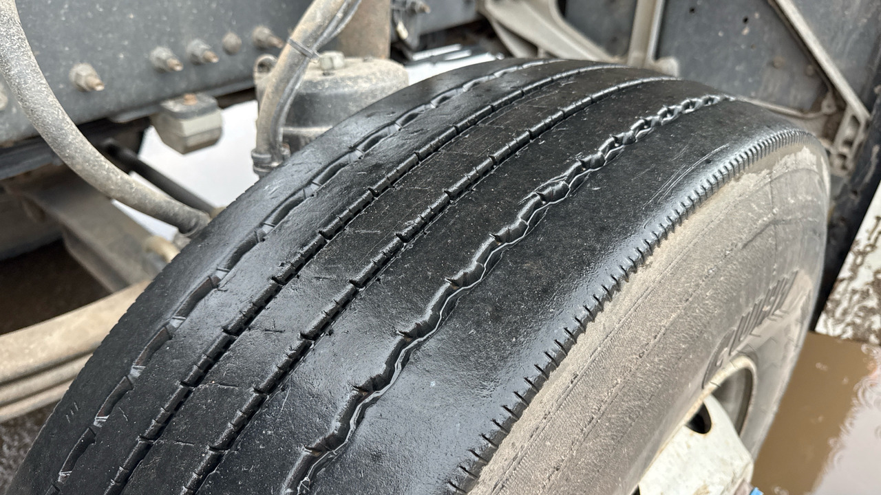 Самосвал камион VOLVO FM: снимка 24