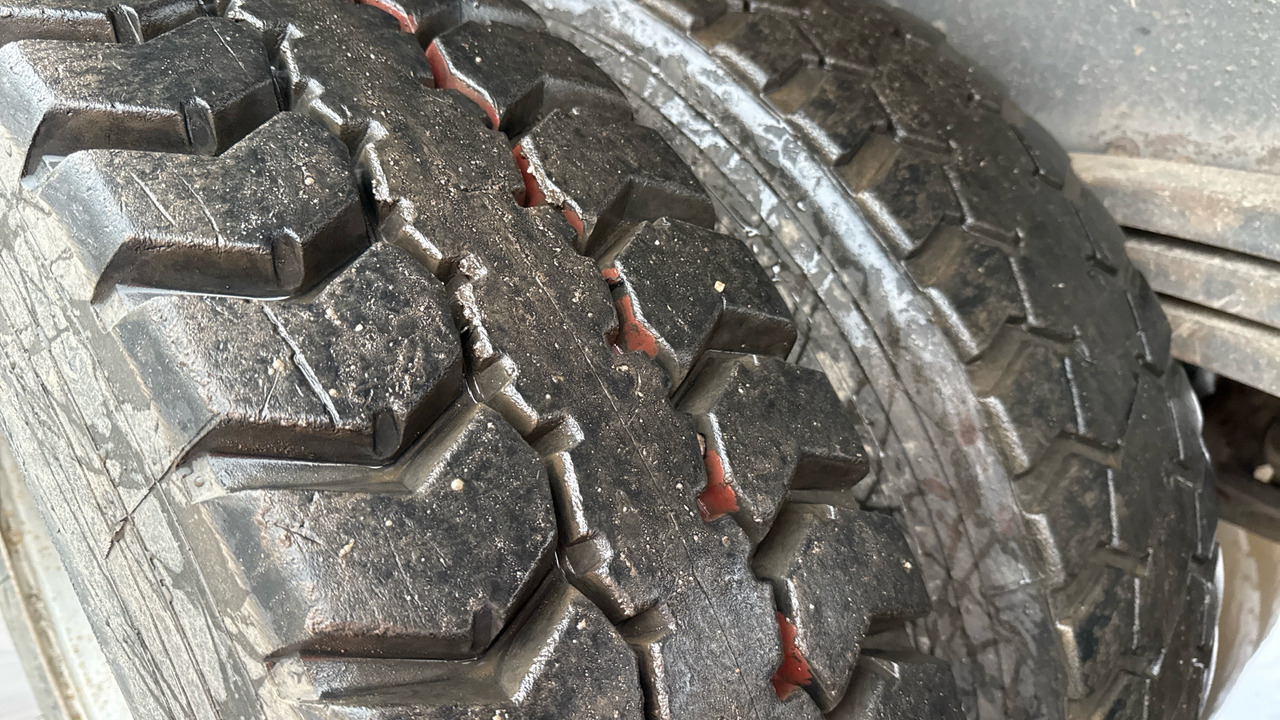 Самосвал камион VOLVO FM: снимка 22