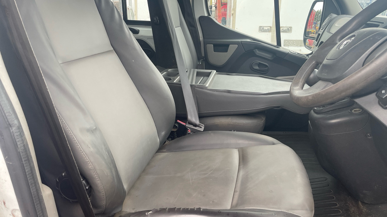 Vauxhall Movano 2.3 CDTI BiTurbo ecoFLEX 136ps - Бус самосвал: снимка 5 Vauxhall Movano 2.3 CDTI BiTurbo ecoFLEX 136ps - Бус самосвал: снимка 5