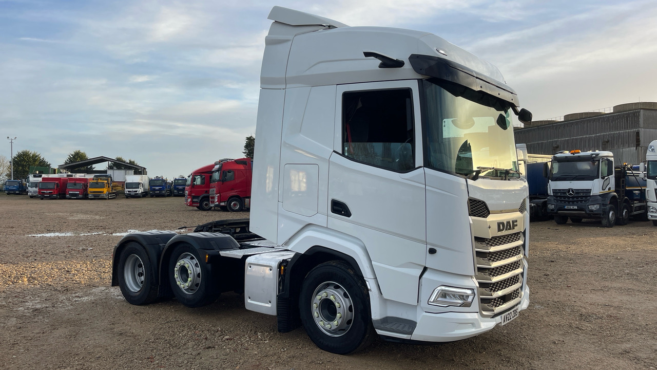 DAF XF 530 - Влекач: снимка 1 DAF XF 530 - Влекач: снимка 1