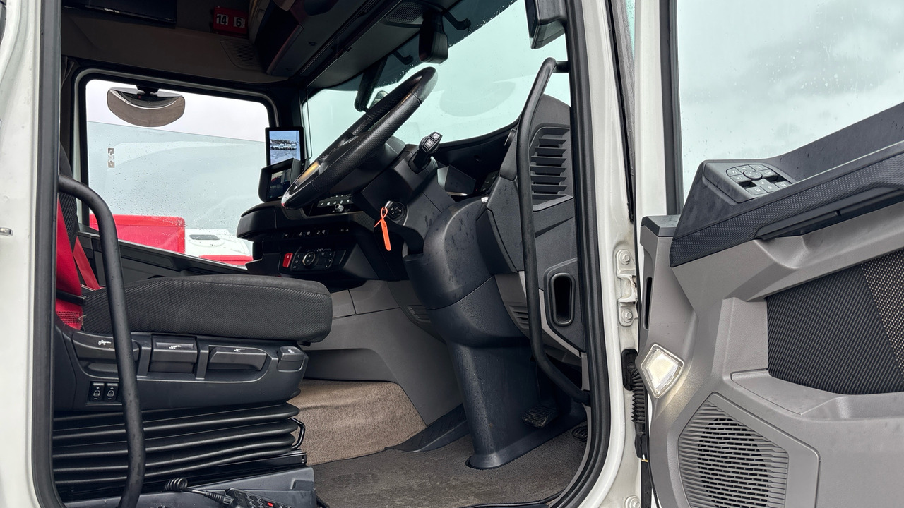 DAF XF 530 - Влекач: снимка 5 DAF XF 530 - Влекач: снимка 5