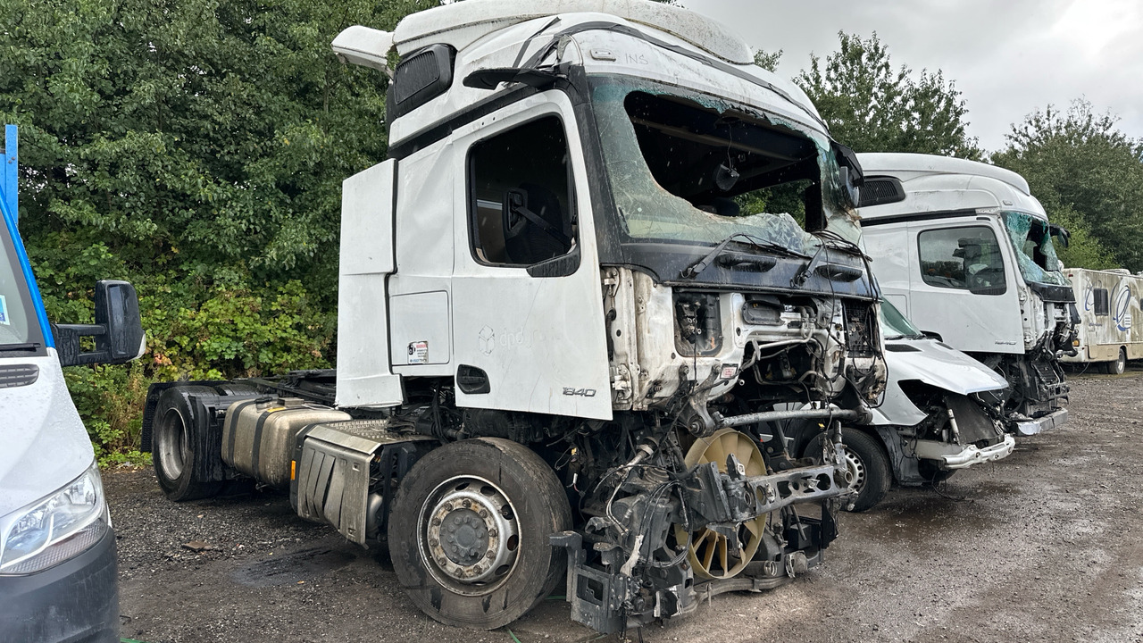 MERCEDES-BENZ ACTROS 1840 - Влекач: снимка 1 MERCEDES-BENZ ACTROS 1840 - Влекач: снимка 1