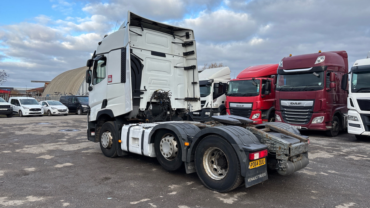 RENAULT T 460 - Влекач: снимка 3 RENAULT T 460 - Влекач: снимка 3