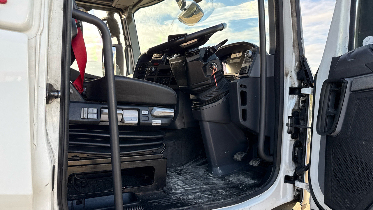 RENAULT T 460 - Влекач: снимка 5 RENAULT T 460 - Влекач: снимка 5