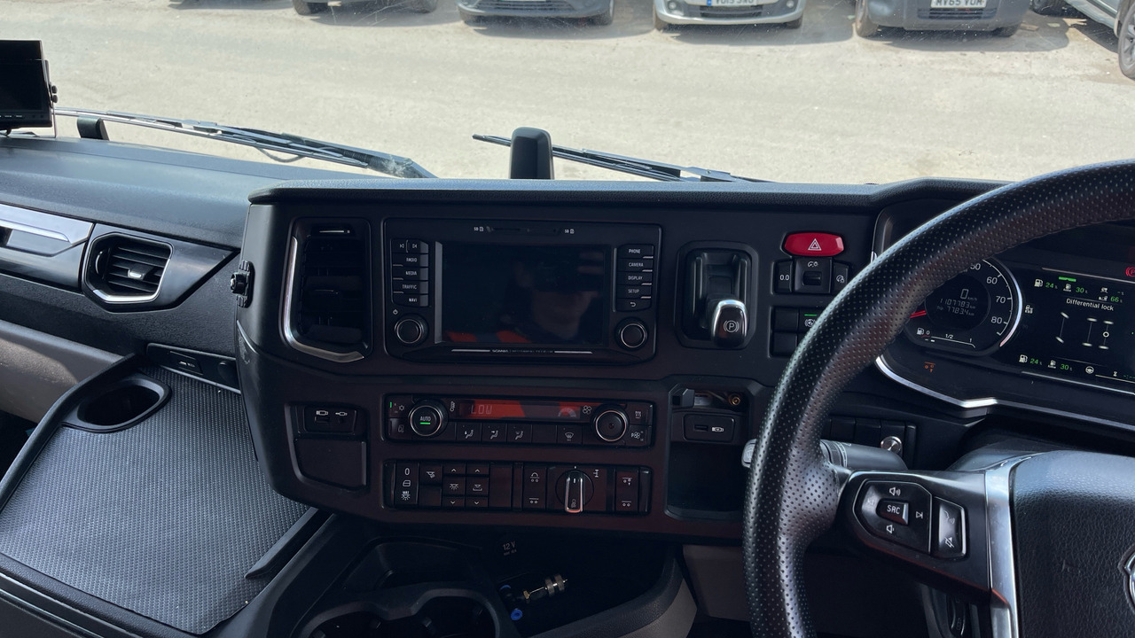 Влекач SCANIA R 450: снимка 7