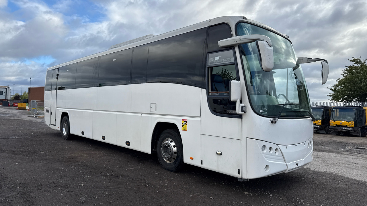 Volvo B9R PLAXTON PANTHER - Туристически автобус: снимка 1 Volvo B9R PLAXTON PANTHER - Туристически автобус: снимка 1