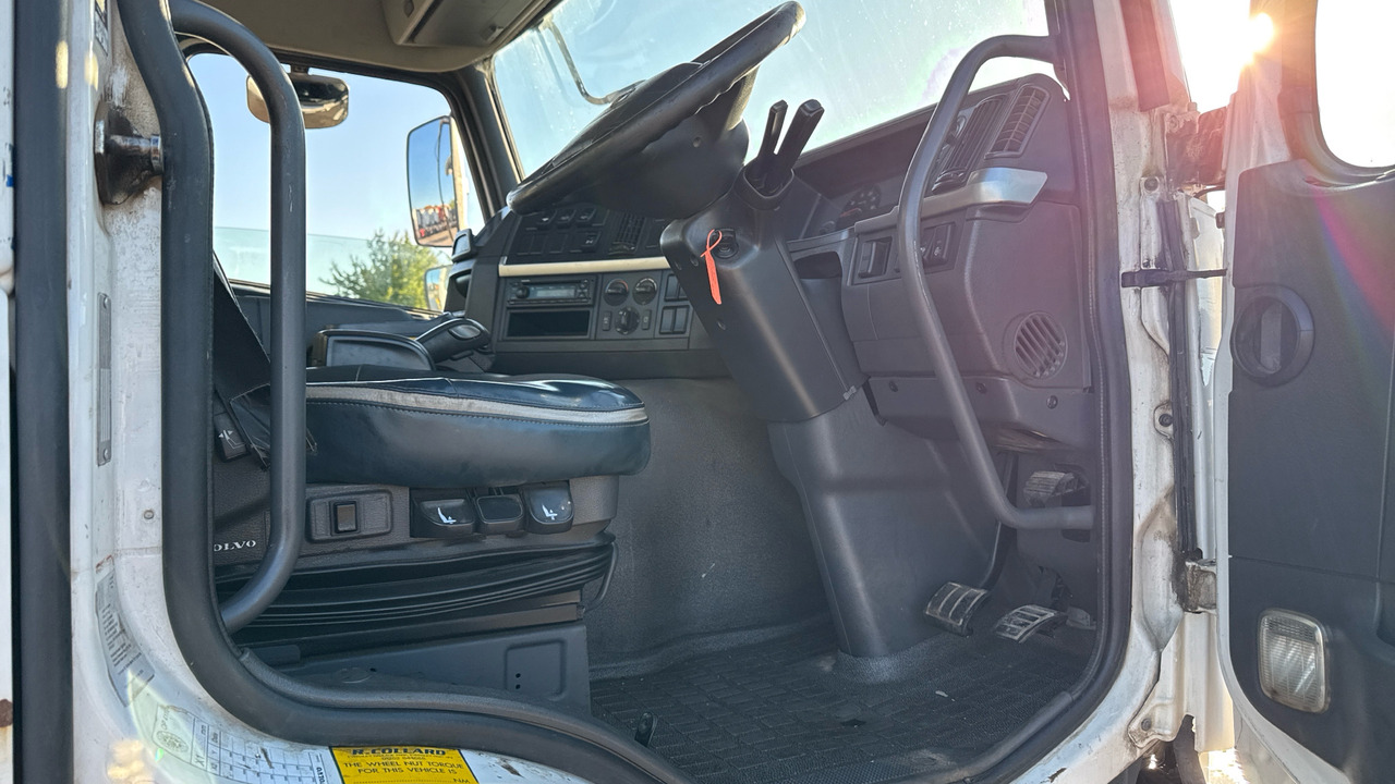 Volvo FMX 380 - Мултилифт с кука камион: снимка 5 Volvo FMX 380 - Мултилифт с кука камион: снимка 5