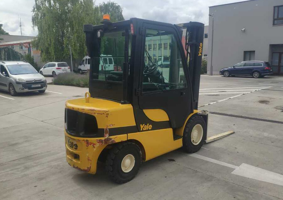 Yale GDP30VX - Дизелов мотокар: снимка 3 Yale GDP30VX - Дизелов мотокар: снимка 3