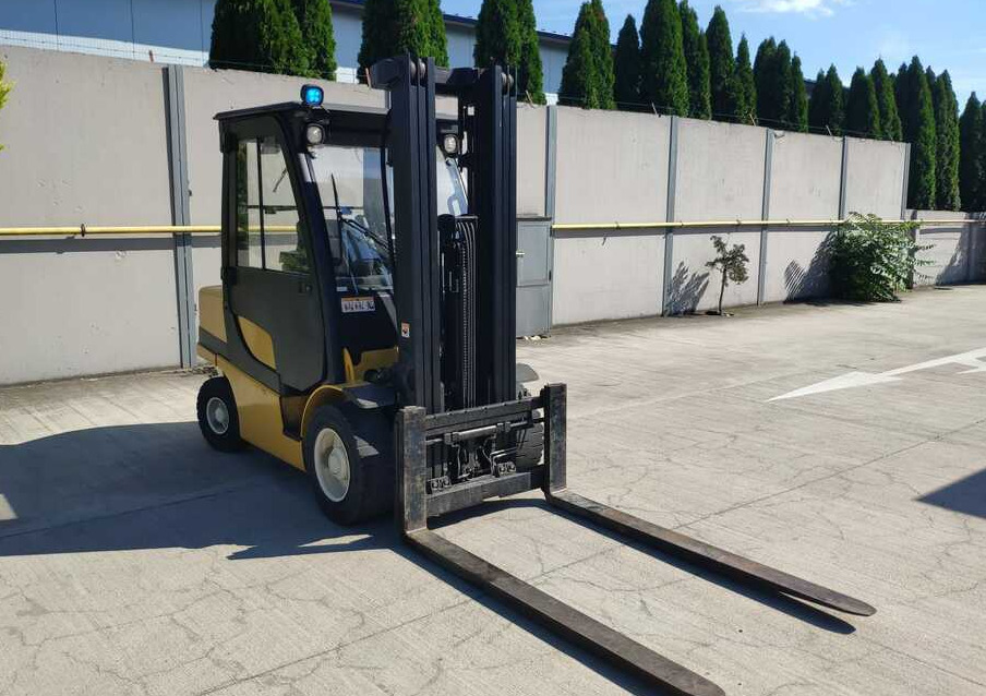 Yale GDP35VX - Дизелов мотокар: снимка 2 Yale GDP35VX - Дизелов мотокар: снимка 2