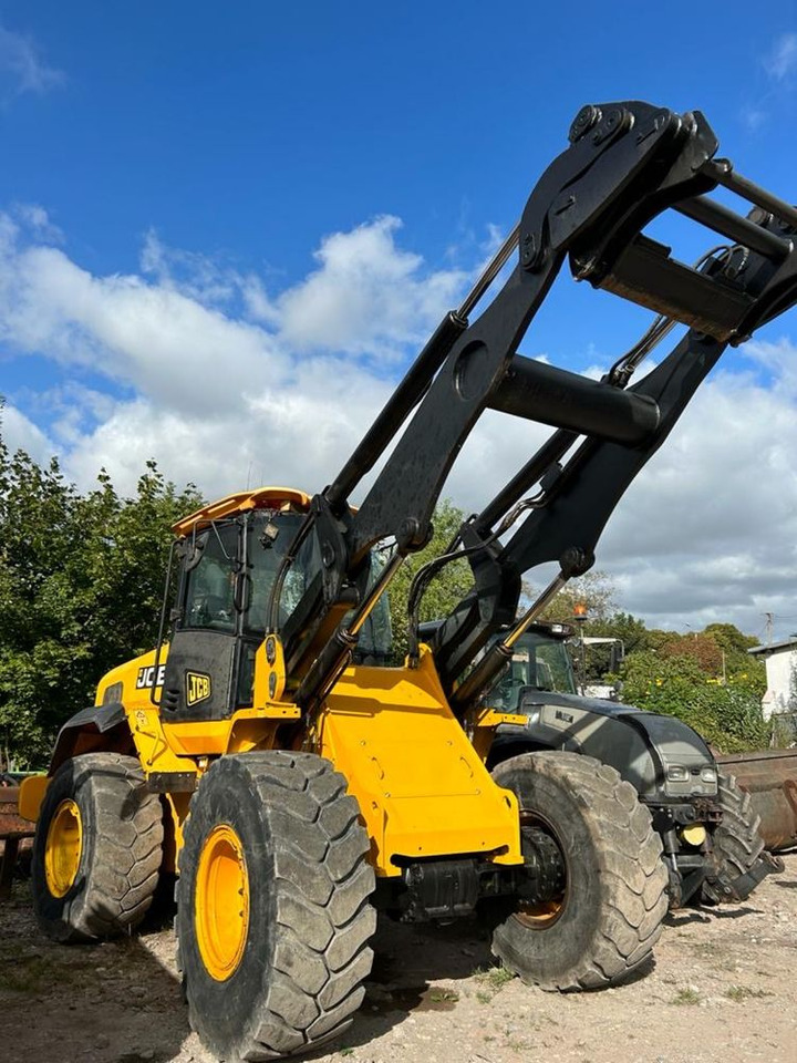 Fadroma JCB 437 ladowarka - Телескопичен колесен товарач: снимка 1 Fadroma JCB 437 ladowarka - Телескопичен колесен товарач: снимка 1