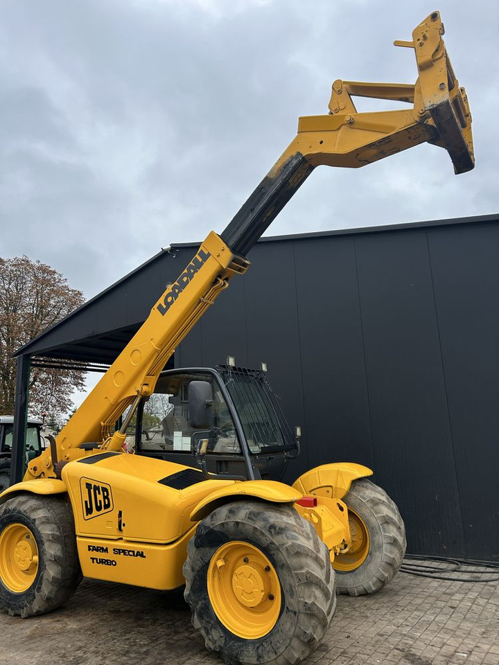 Ładowarka Teleskopowa JCB 530-70 Dżoistk Farm Specjal - Телескопичен товарач: снимка 3 Ładowarka Teleskopowa JCB 530-70 Dżoistk Farm Specjal - Телескопичен товарач: снимка 3