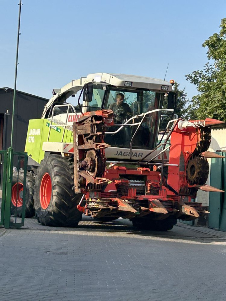 Sieczkarnia Claas Jaguar 870 4x4 rok 2003 Mercedes stan super - Силажокомбайн: снимка 1 Sieczkarnia Claas Jaguar 870 4x4 rok 2003 Mercedes stan super - Силажокомбайн: снимка 1