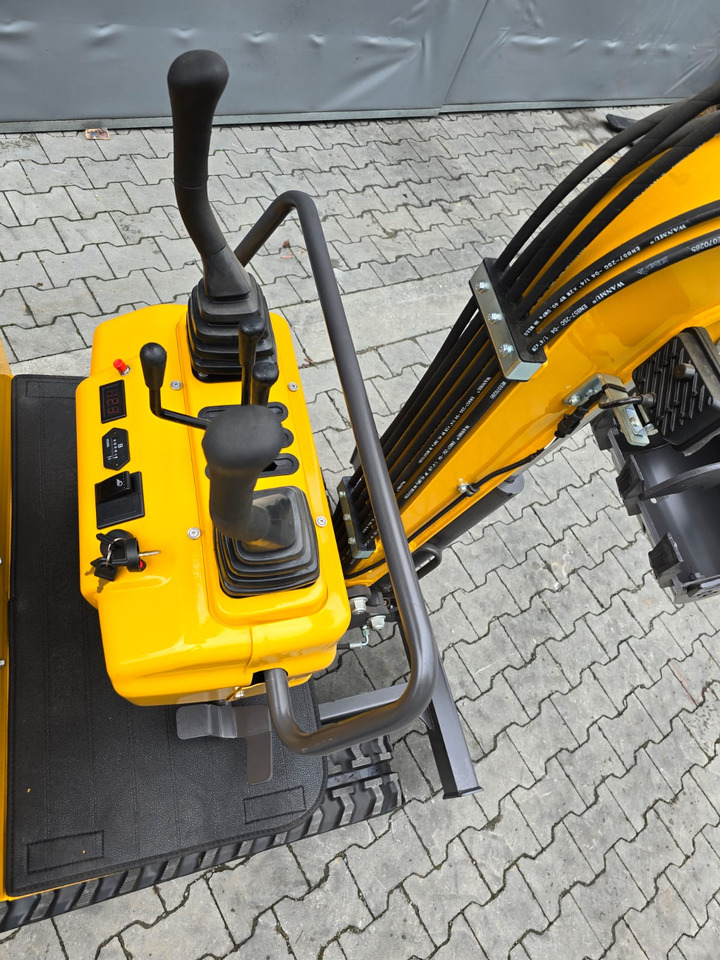 Berger Kraus BK900A Minikoparka Berger Kraus - Мини багер: снимка 2 Berger Kraus BK900A Minikoparka Berger Kraus - Мини багер: снимка 2