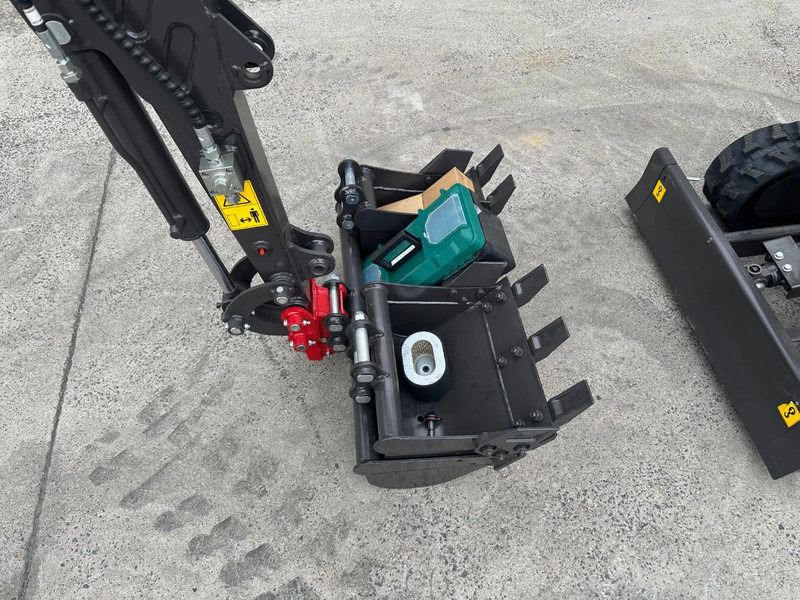 Rhinoceros XN10-9 - Мини багер: снимка 4 Rhinoceros XN10-9 - Мини багер: снимка 4