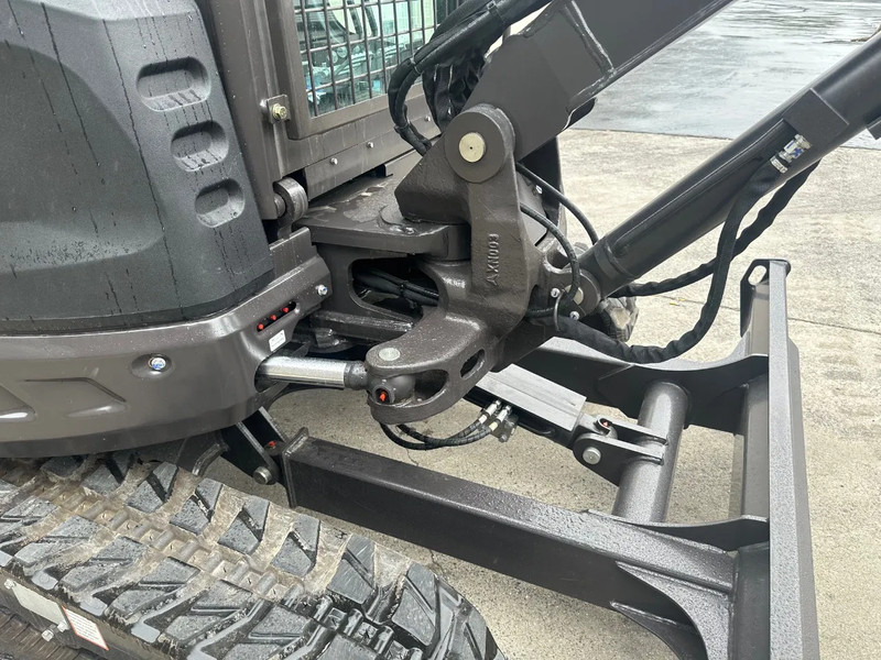 Rhinoceros XN35 PRO - Мини багер: снимка 5 Rhinoceros XN35 PRO - Мини багер: снимка 5