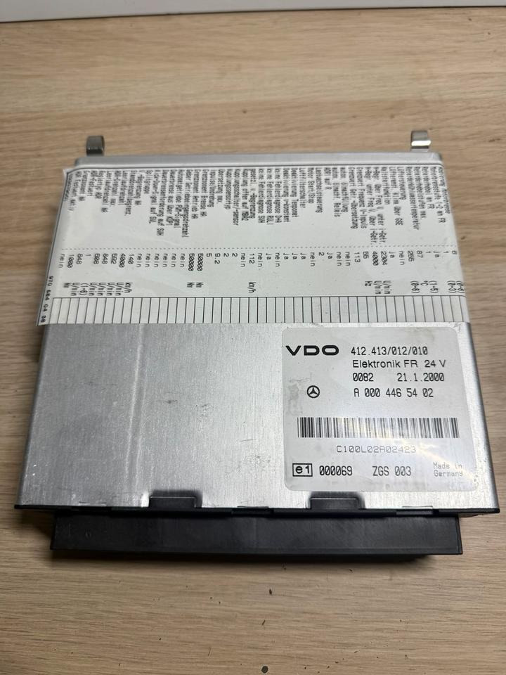 ATEGO VDO ELEKTRONIK FMR Steuergerät A0004465402 - Блок за управление за Камион: снимка 2 ATEGO VDO ELEKTRONIK FMR Steuergerät A0004465402 - Блок за управление за Камион: снимка 2
