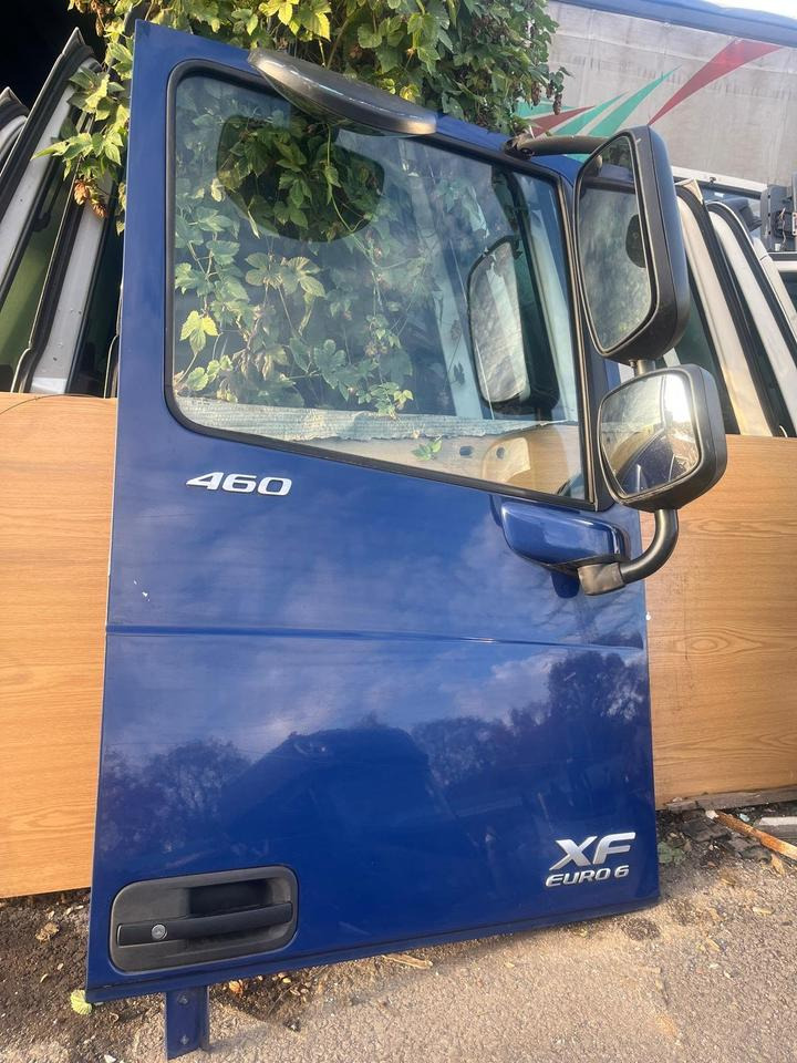 DAF XF 460 EU6 Beifahrertür Blau Rechts Spiegel Innenverkleidung - Врата и части за Камион: снимка 3 DAF XF 460 EU6 Beifahrertür Blau Rechts Spiegel Innenverkleidung - Врата и части за Камион: снимка 3